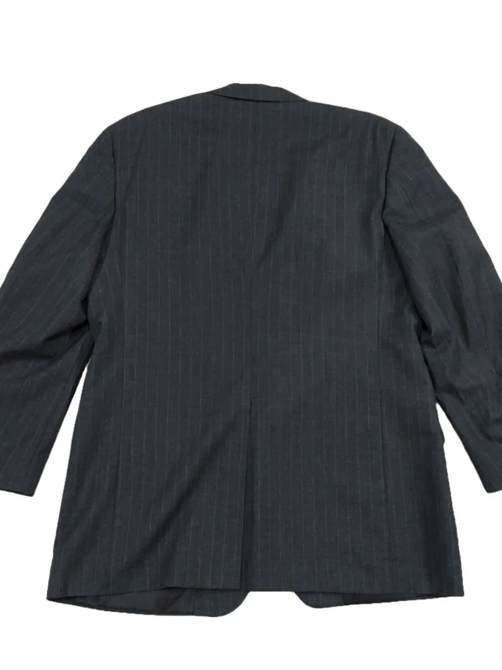 Brooks Brothers Grey Pinstriped Wool, 2 Piece Suit, Blazer 44L, Pants 38x30.5